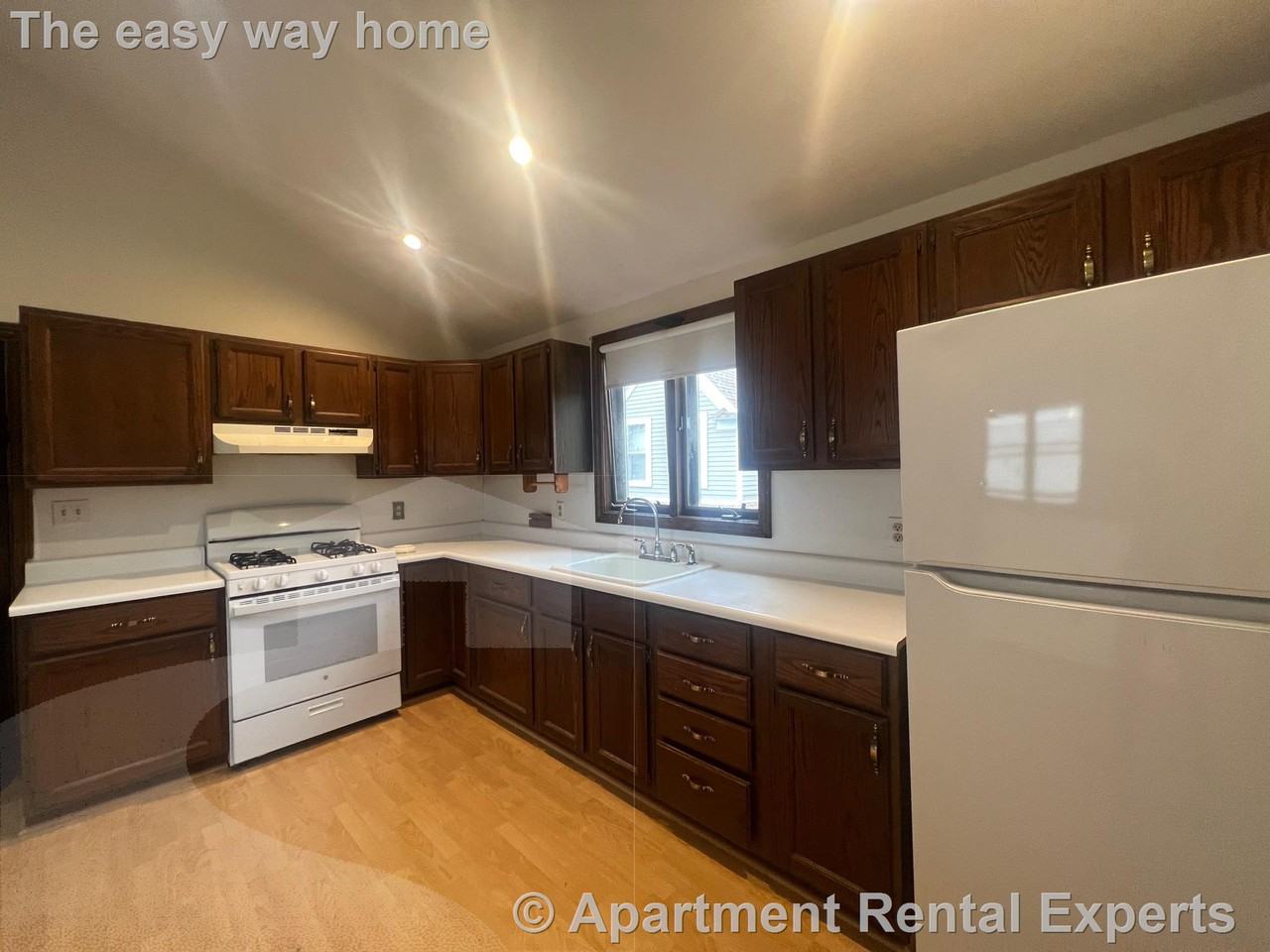 186 Powder House Blvd #3 - Photo 4 of 18
