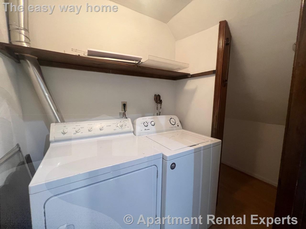 186 Powder House Blvd #3 - Photo 6 of 18