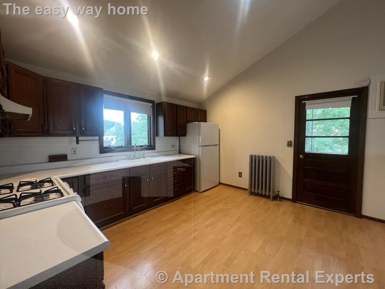 186 Powder House Blvd #3 - Photo 7 of 18