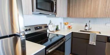 featured image of 1749 N Wells St