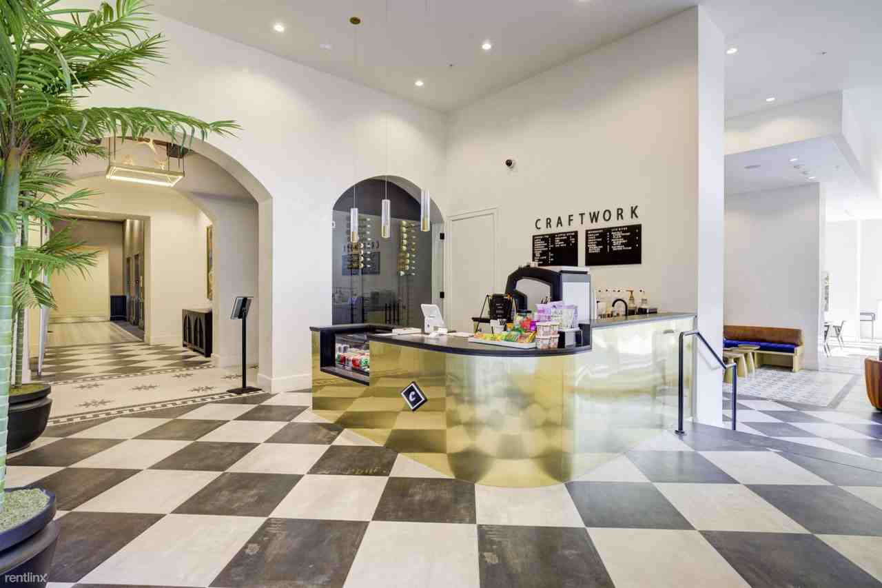 1000 E 11th St - Photo 2 of 18