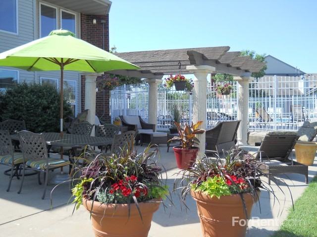 Tealwood - Photo 3 of 33