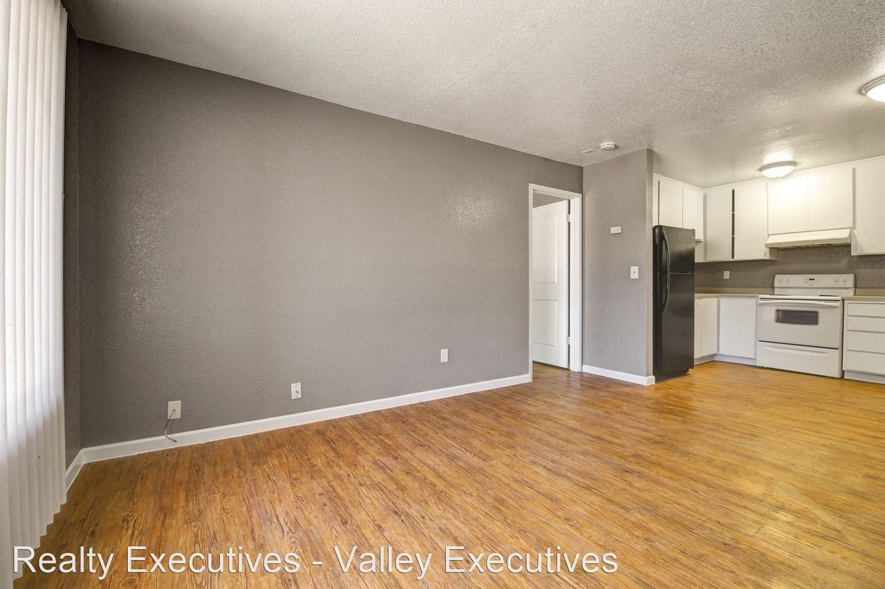 3939 N Pershing Ave - Photo 2 of 20