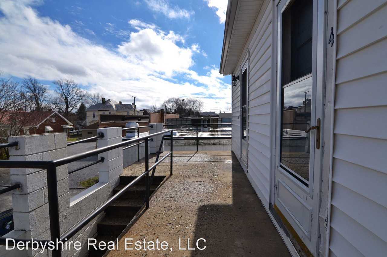 2908 Memorial Ave - Photo 2 of 7