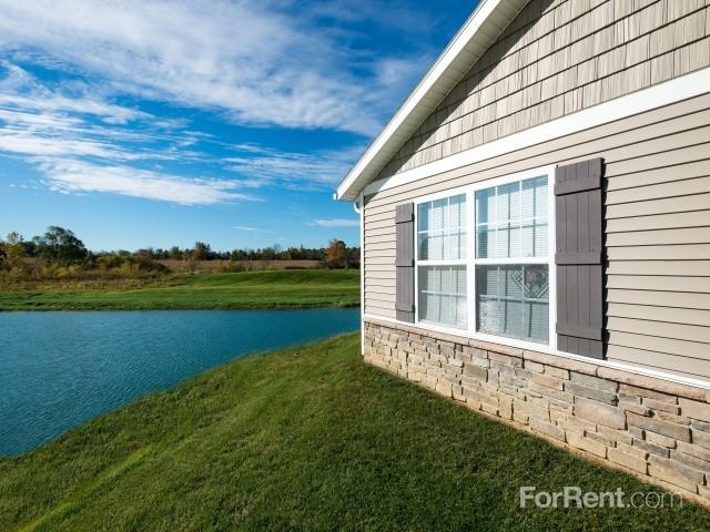 Milford Crossing by Redwood - Photo 3 of 4