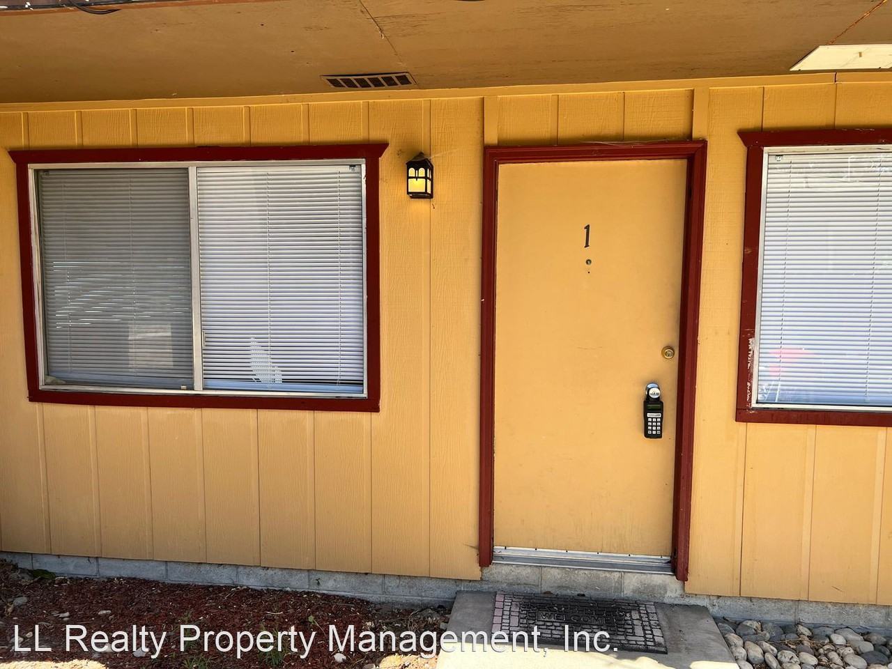 1036 Bell Street - Photo 3 of 50