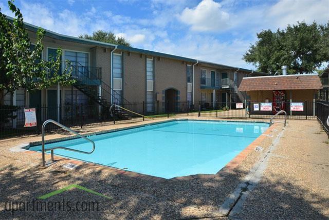 West Point Village Apartments 3633 S Shaver St, Houston, TX 77034