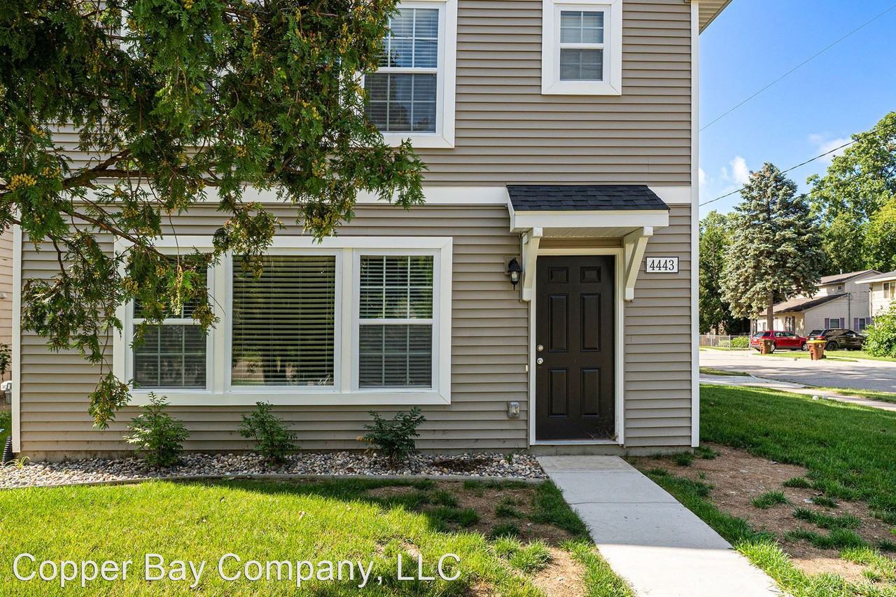 4443 Harding Ave - Photo 2 of 18