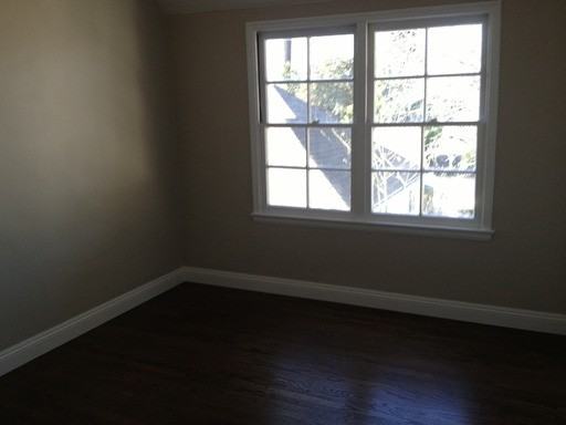 6214 Greenleaf Ave - Photo 2 of 12