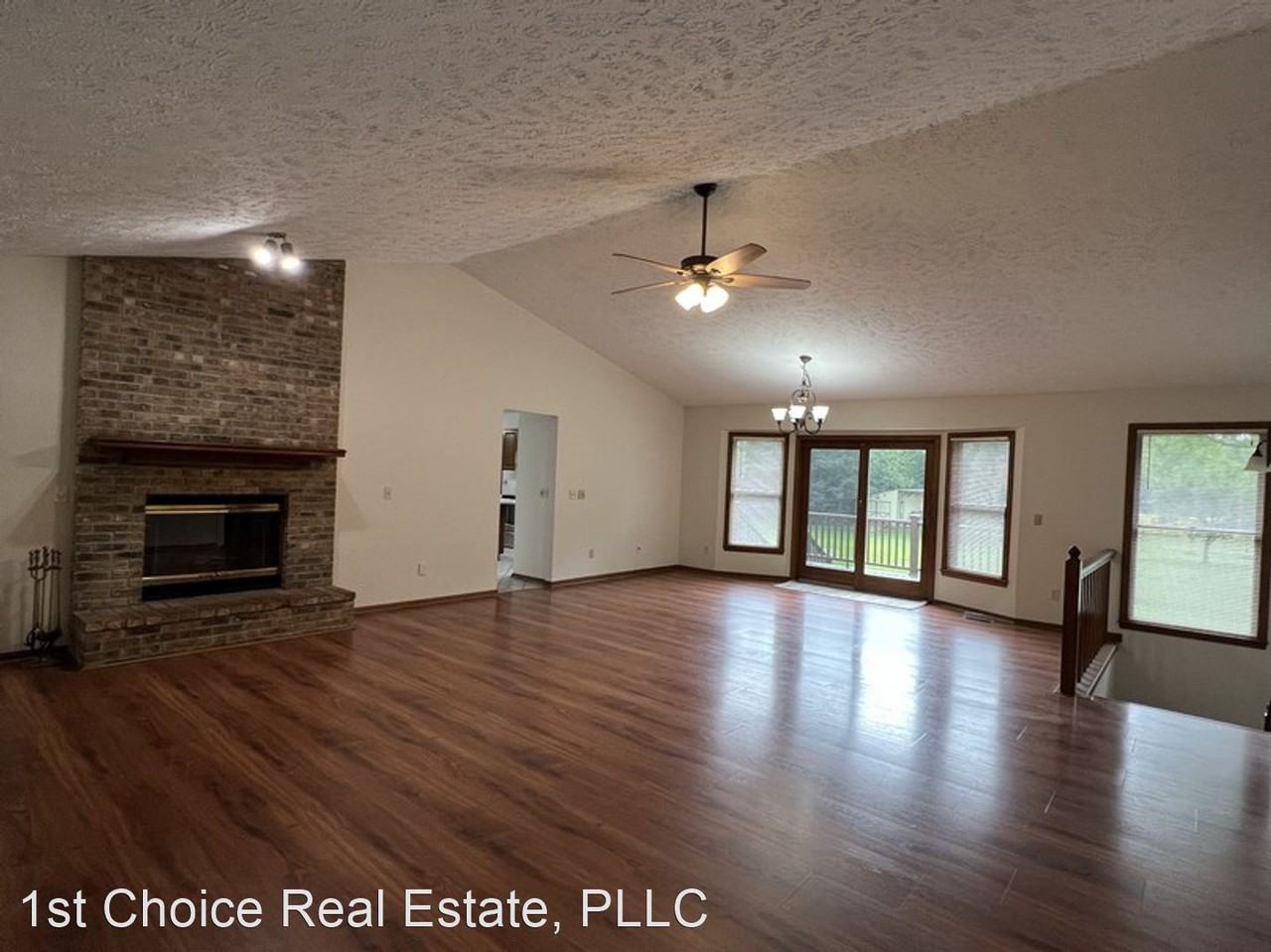 1198 Tihart Rd - Photo 2 of 28