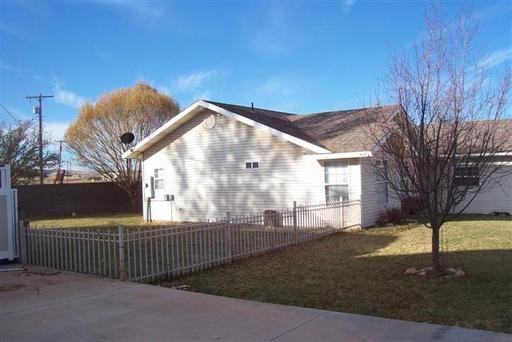 414 Love Lake Rd - Photo 3 of 8