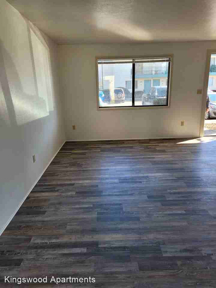 Kingswood Townhomes Apartments 1400 Arthur St, Klamath Falls, OR