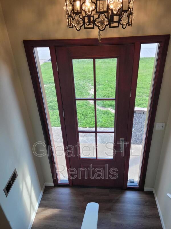 11937 Glenmar Dr - Photo 3 of 26