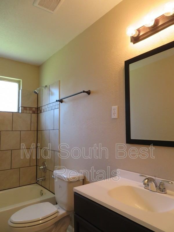 4428 Medley Lane - Photo 6 of 7