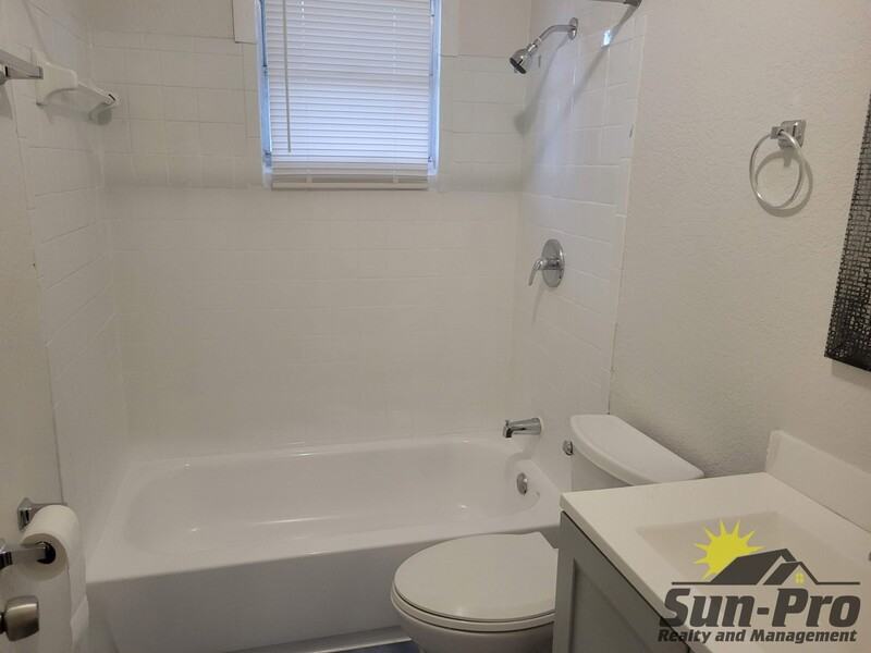 708 Georgia Street - Photo 6 of 11