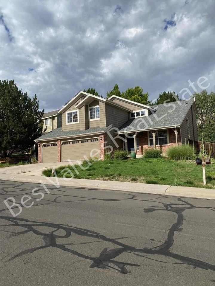 5756 S Truckee Ct - Photo 2 of 43