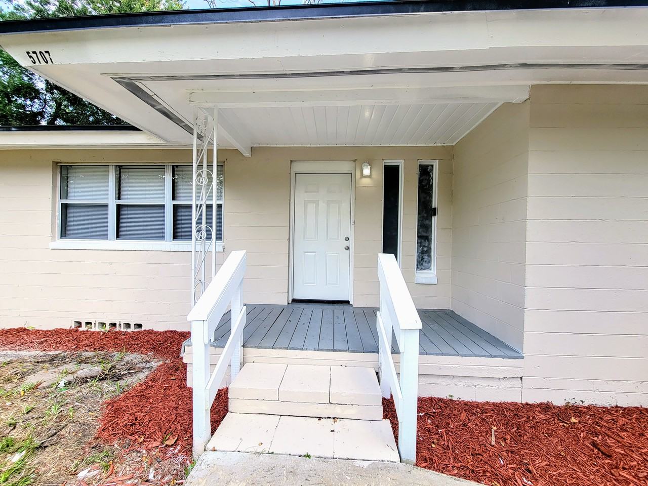 5707 Spelman Rd - Photo 3 of 26