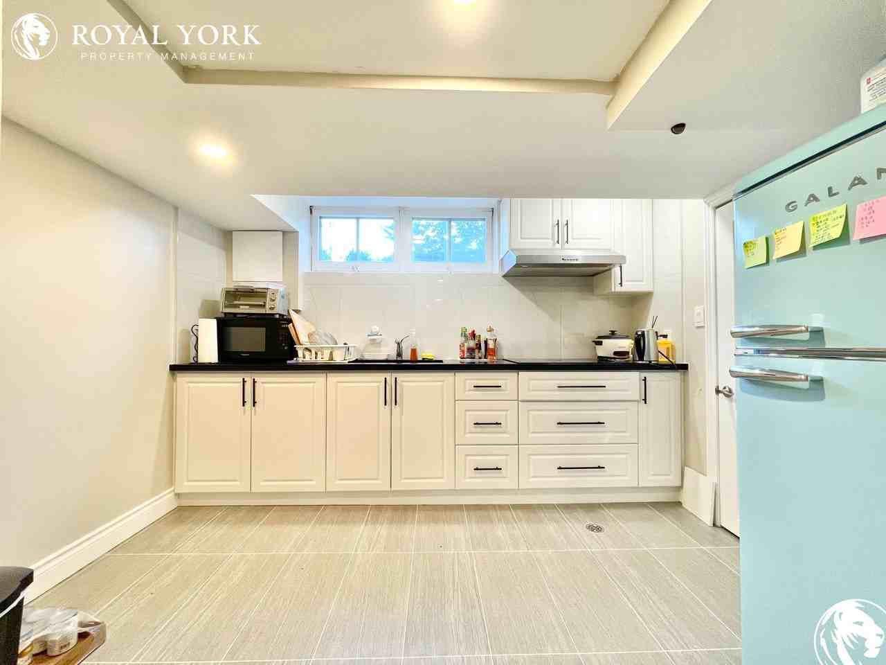 7 Mango Dr #2 - Photo 2 of 23