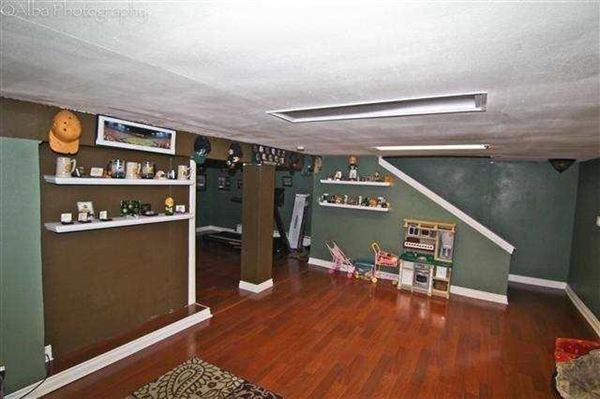 3126 Laurance Rd - Photo 2 of 18