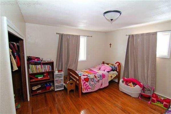 3126 Laurance Rd - Photo 3 of 18