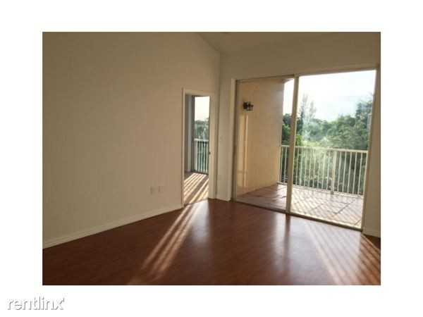 7085 Nova Dr - Photo 3 of 6