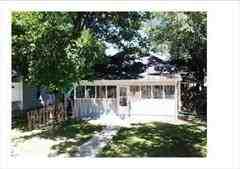944 Rood Ave - Photo 2 of 5