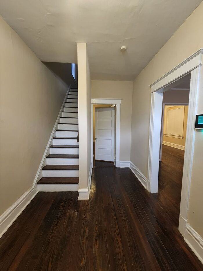 2115 Chippewa St - Photo 2 of 21