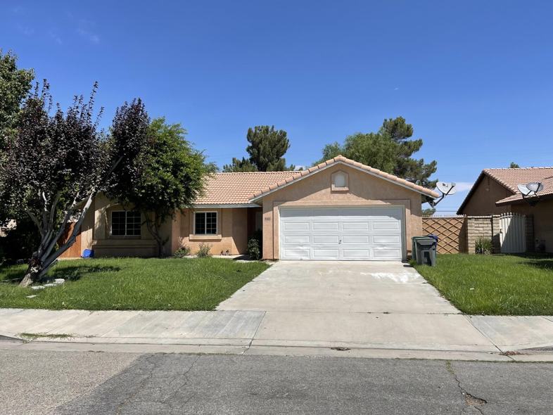 3801 Sonora Way, Palmdale, CA 93550 3 Bedroom Apartment for 2,350