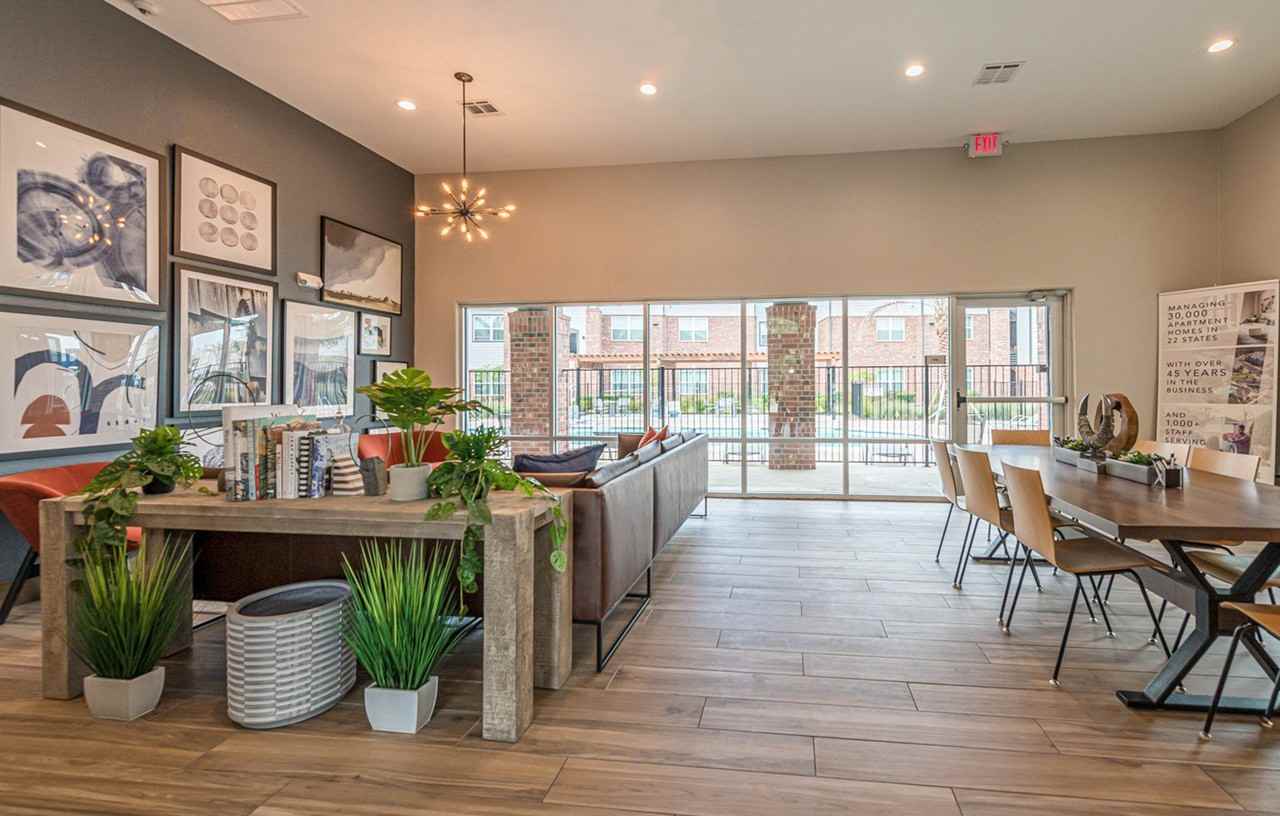 Vermillion Apartments 3360 Alice St, Houston, TX 77021 Zumper