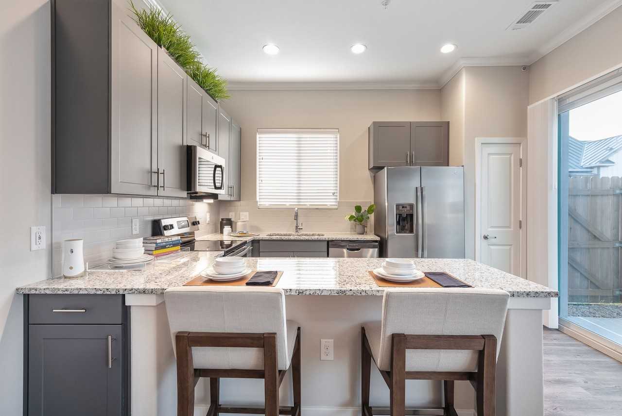 Avilla Traditions Homes 3500 S Great Southwest Pkwy, Grand Prairie