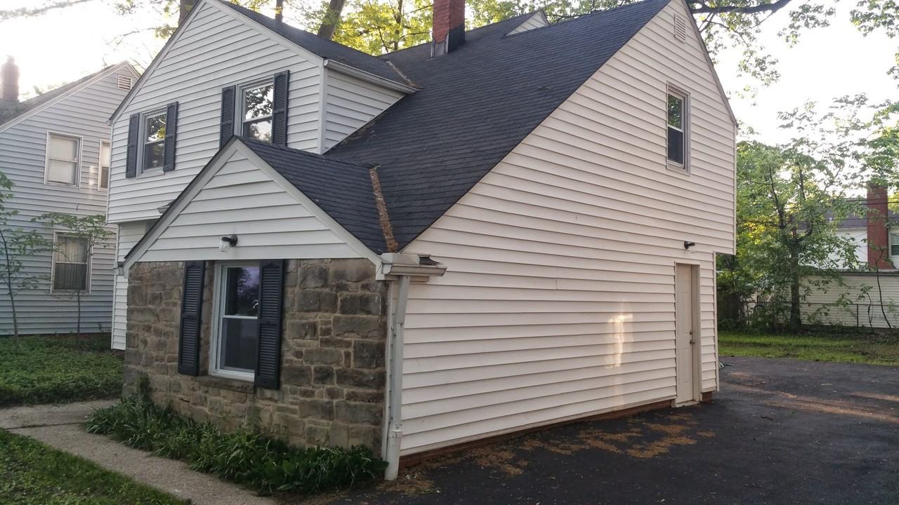 19313 Wickfield Ave - Photo 3 of 33