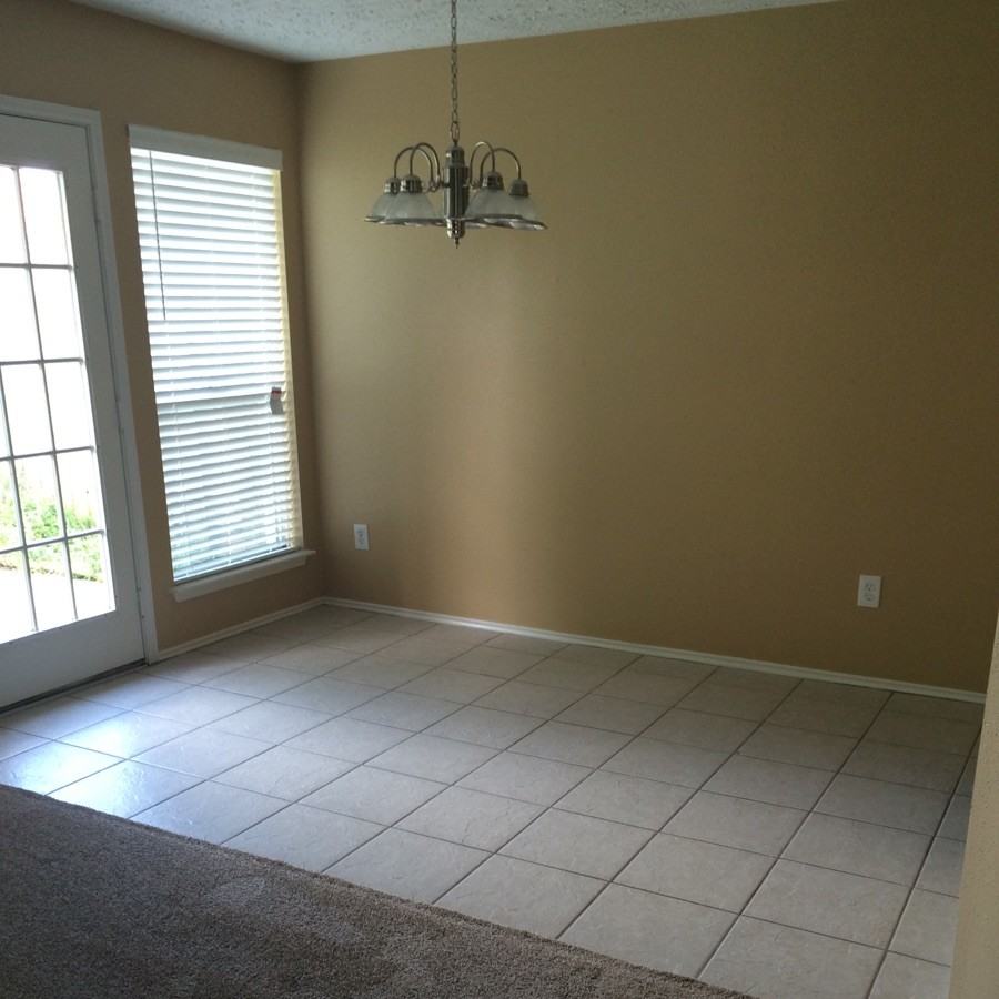 7003 Oakmantle Dr - Photo 3 of 13