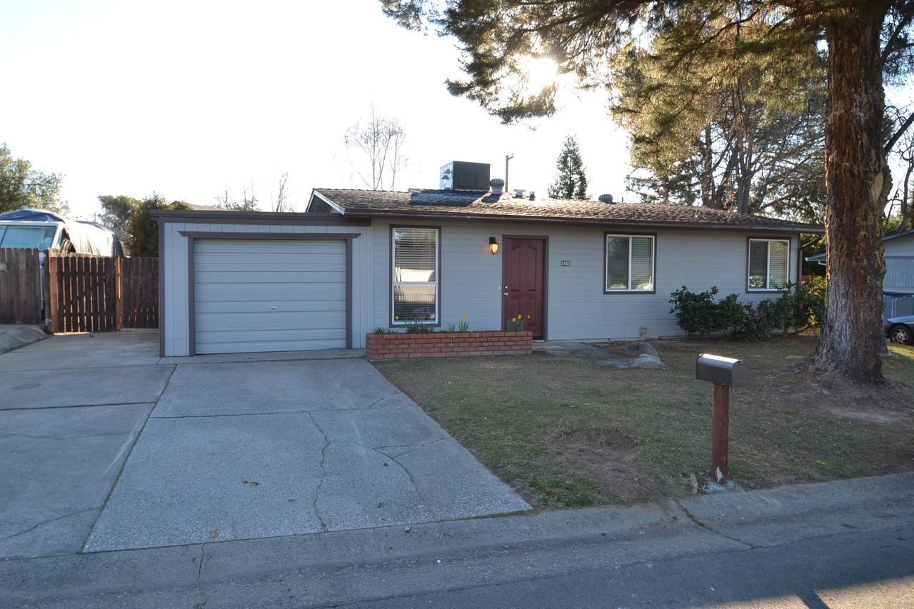 3465 Colvin Dr - Photo 2 of 8