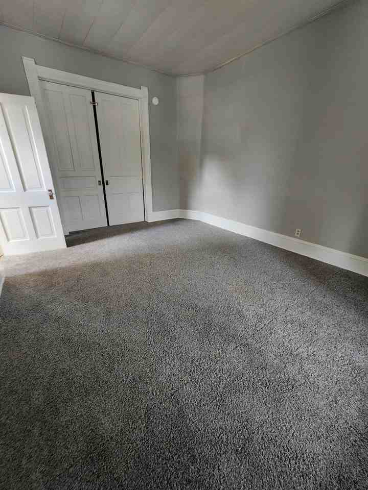 1107 Avenue F #1107LOWER - Photo 3 of 11