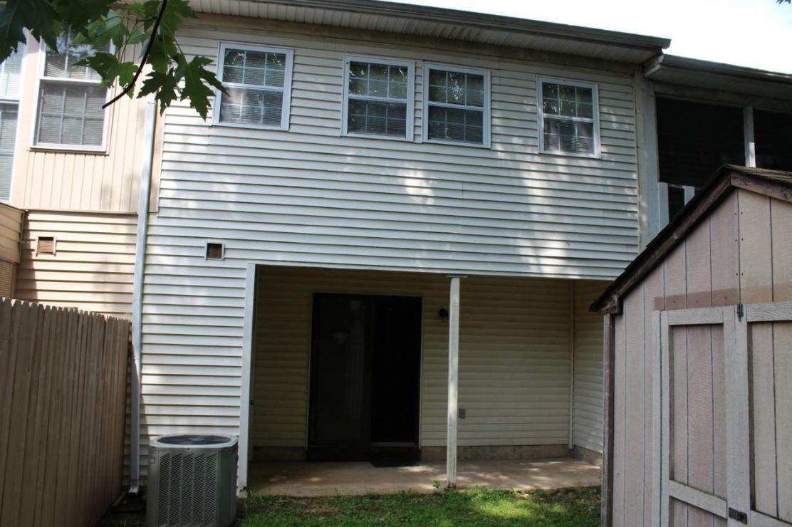 4 Bavarian Lane - Photo 3 of 5