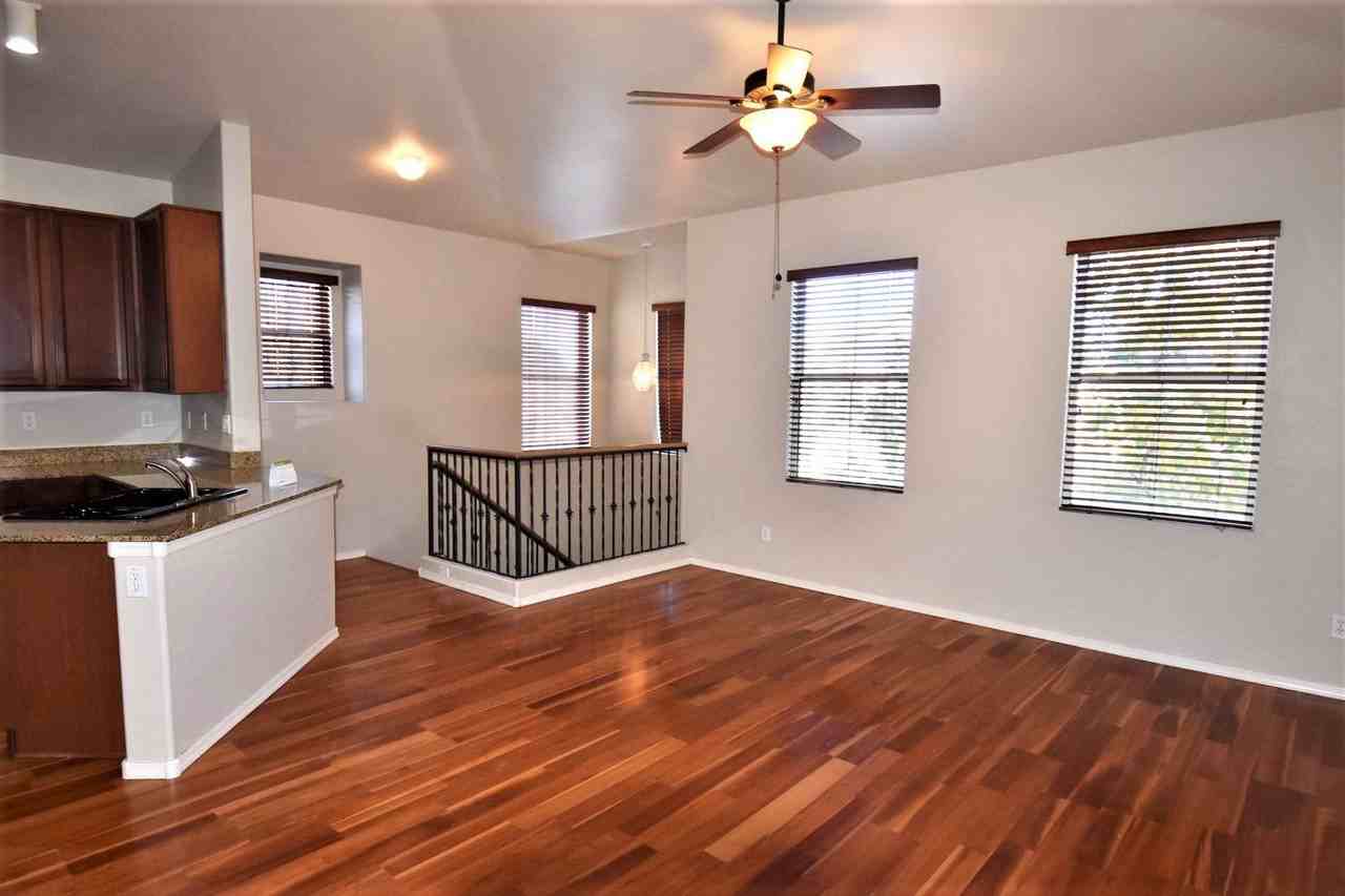 481 N Alder Ct - Photo 2 of 12