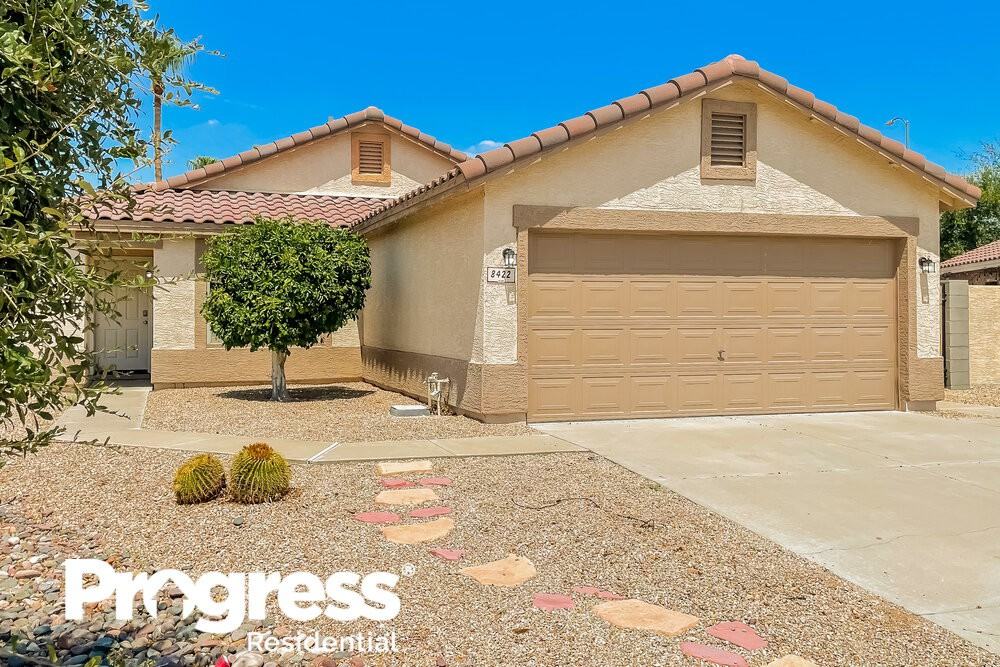 8422 E Nido Ave - Photo 3 of 16