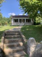 featured image of 706 W Columbia St