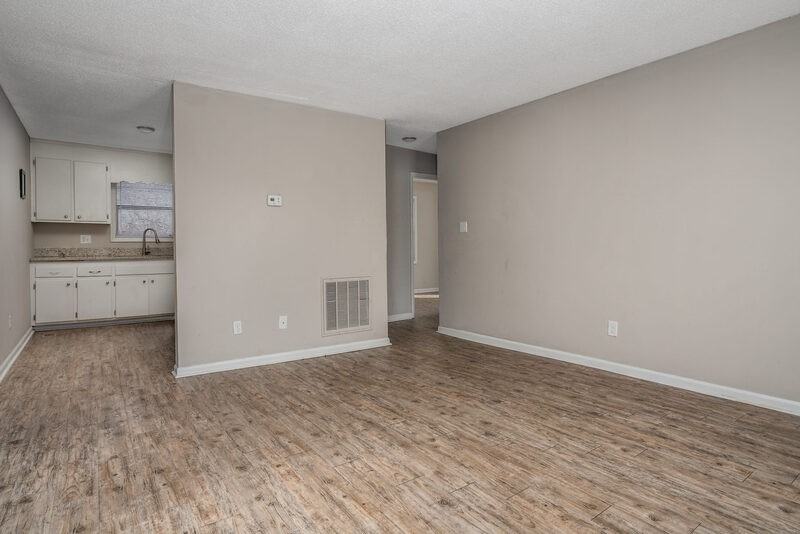 324 Lexington St #5 - Photo 3 of 8