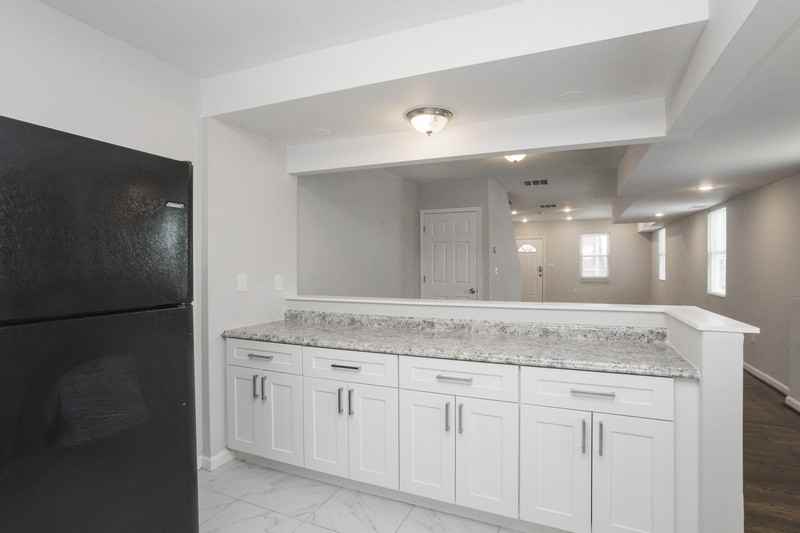 1722 Sexton St - Photo 3 of 9