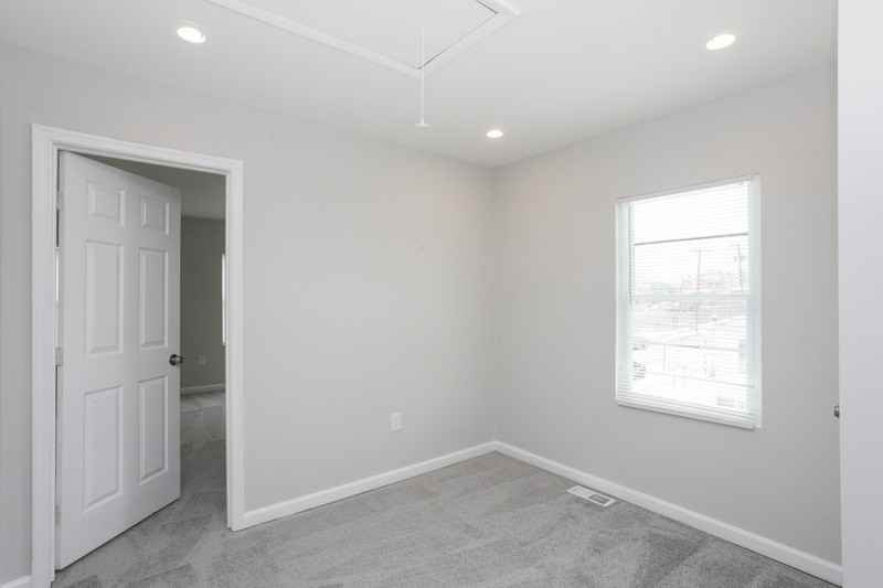 1722 Sexton St - Photo 6 of 9