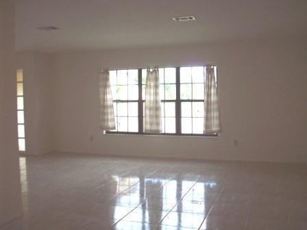 3002 SE Dalhart Rd - Photo 2 of 7