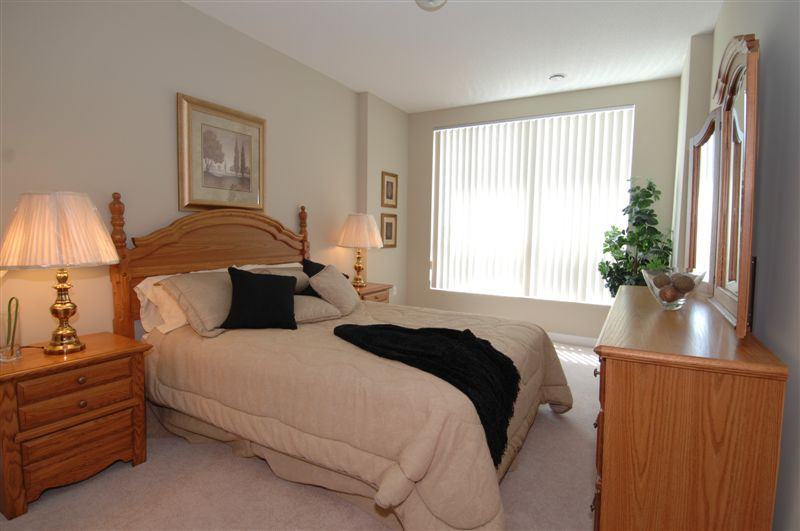 Westmount Estates II Apartments 335 Southdale Rd W, London, ON N6J 0A1 Zumper