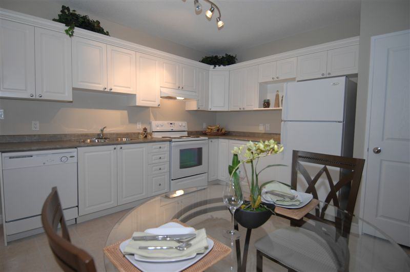 Westmount Estates II Apartments 335 Southdale Rd W, London, ON N6J 0A1 Zumper