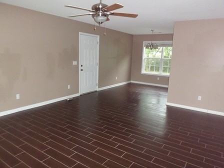 205 Alec Cir - Photo 2 of 10