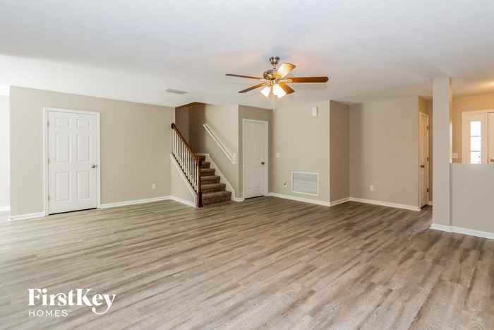2403 Christi Lakes Ct - Photo 2 of 15