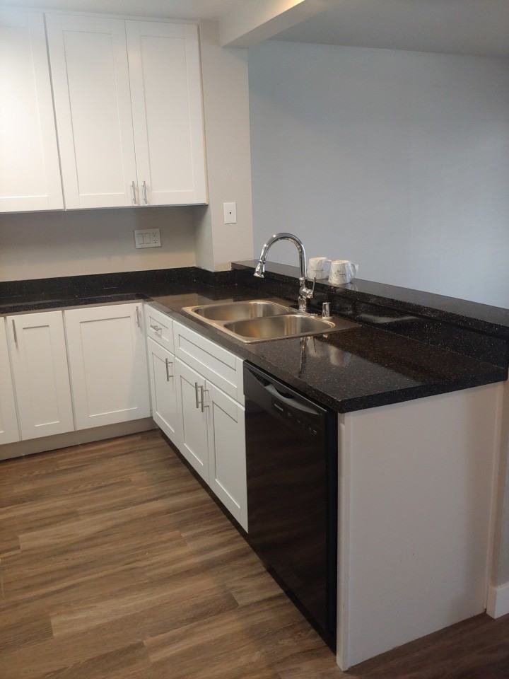 Parkway Village - Photo 2 of 16