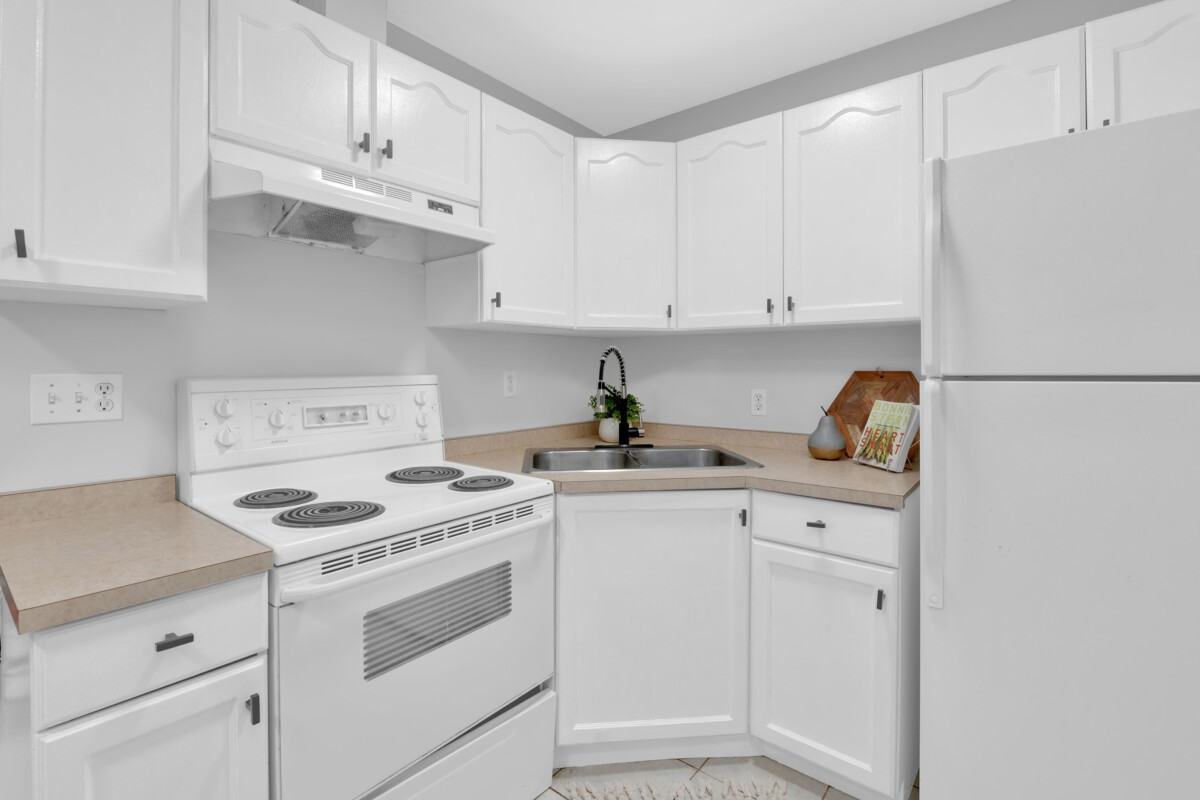 1231 High Street – East Windsor - Photo 3 of 10