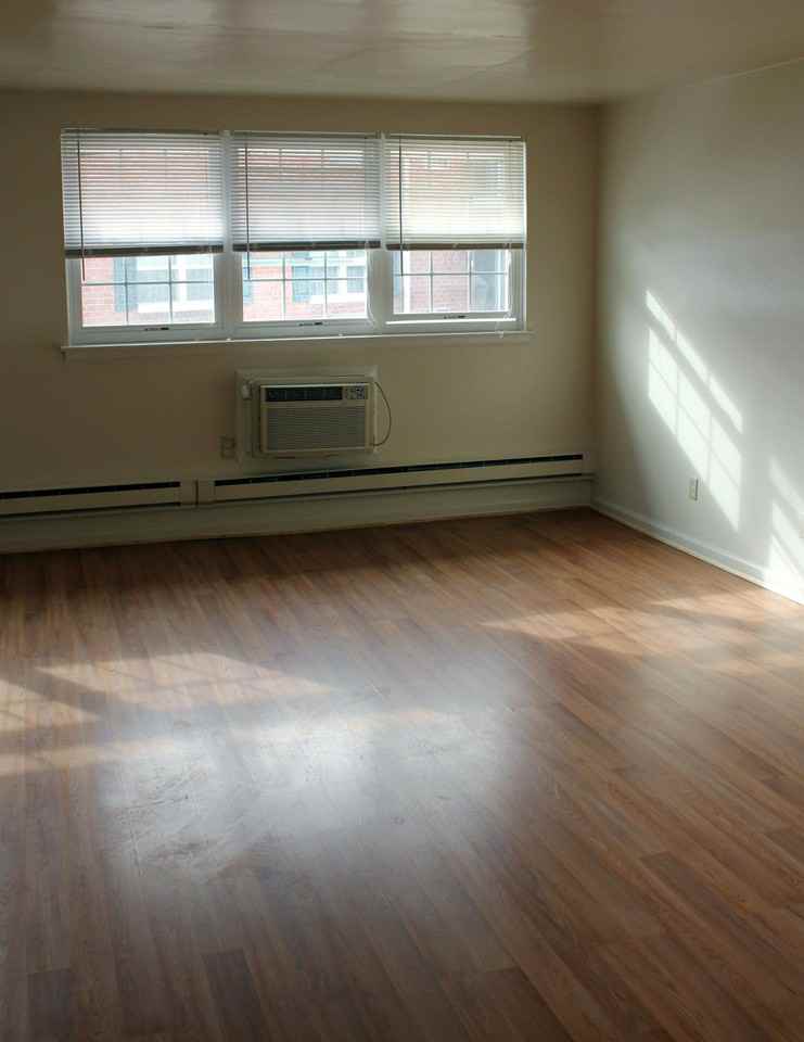 205 N Everhart Ave #205C03 - Photo 6 of 12