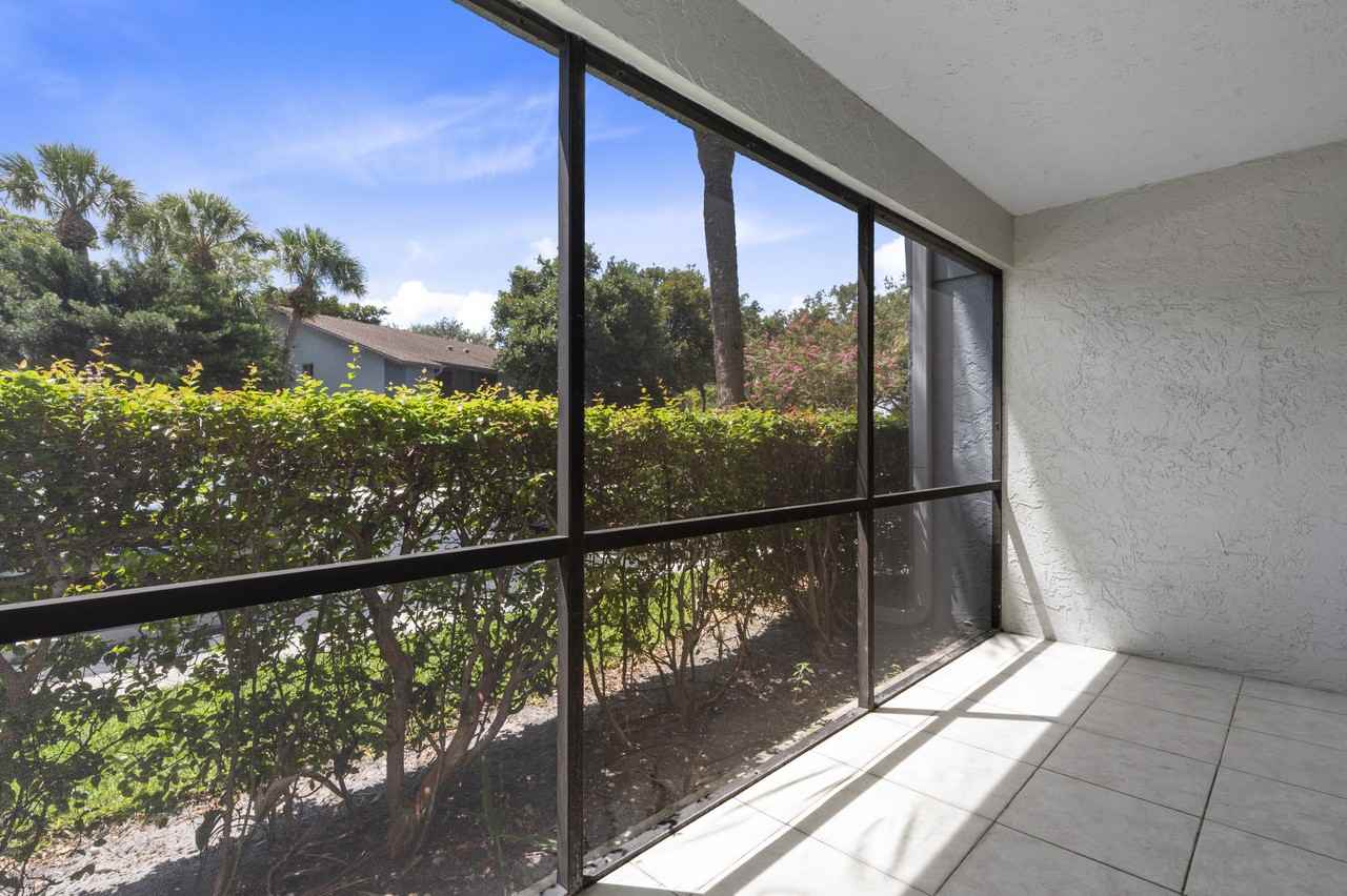 2733 South Oakland Forest Drive - Photo 3 of 26